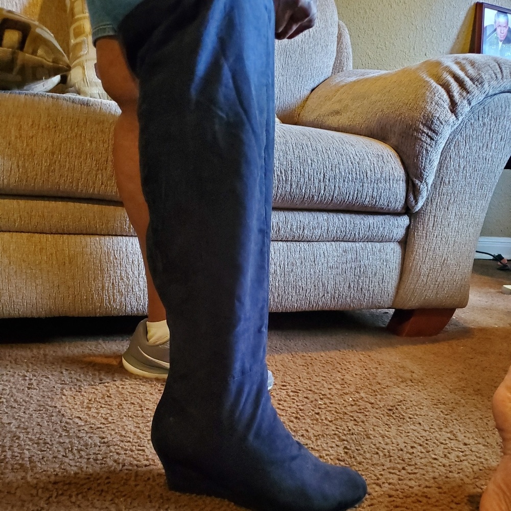 Size 10 Plus Size knee boots - Picture 3 of 4